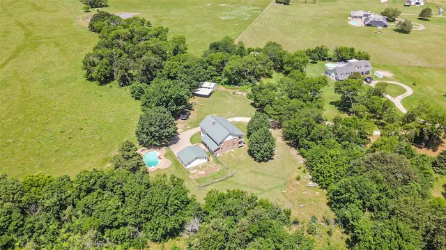 $540,000 | 1147 County Road 3417, Wills Point, TX 75169