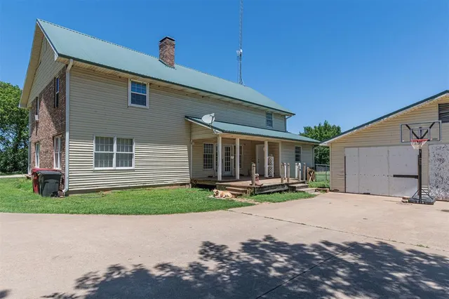 $540,000 | 1147 County Road 3417, Wills Point, TX 75169