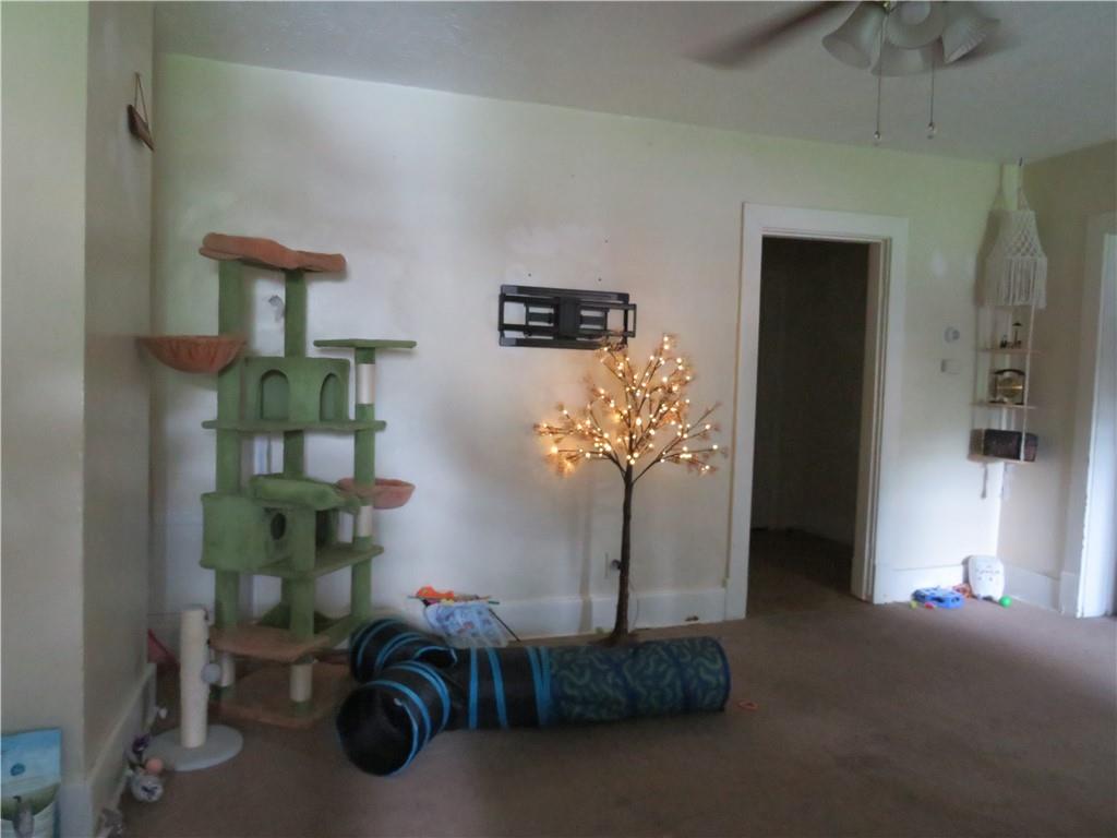 806 McLaughlin Run Road Bridgeville, PA 15017 - Photo 17 of 25 Unit 1 living room.
