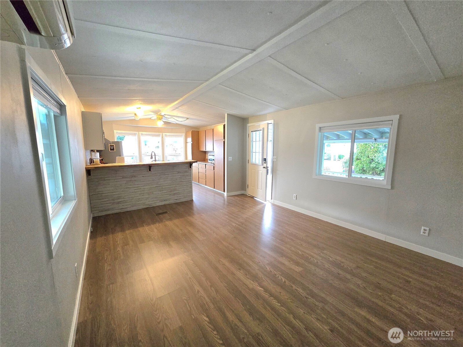 212 Old Owen Road, Unit 43 Sultan, WA 98294 - Photo 13 of 19 a view of an empty room with a window