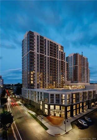 $3,865 | 850 Pacific Street, Unit 307, Stamford, CT 06902