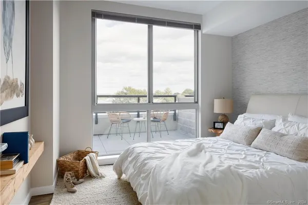 $3,865 | 850 Pacific Street, Unit 307, Stamford, CT 06902