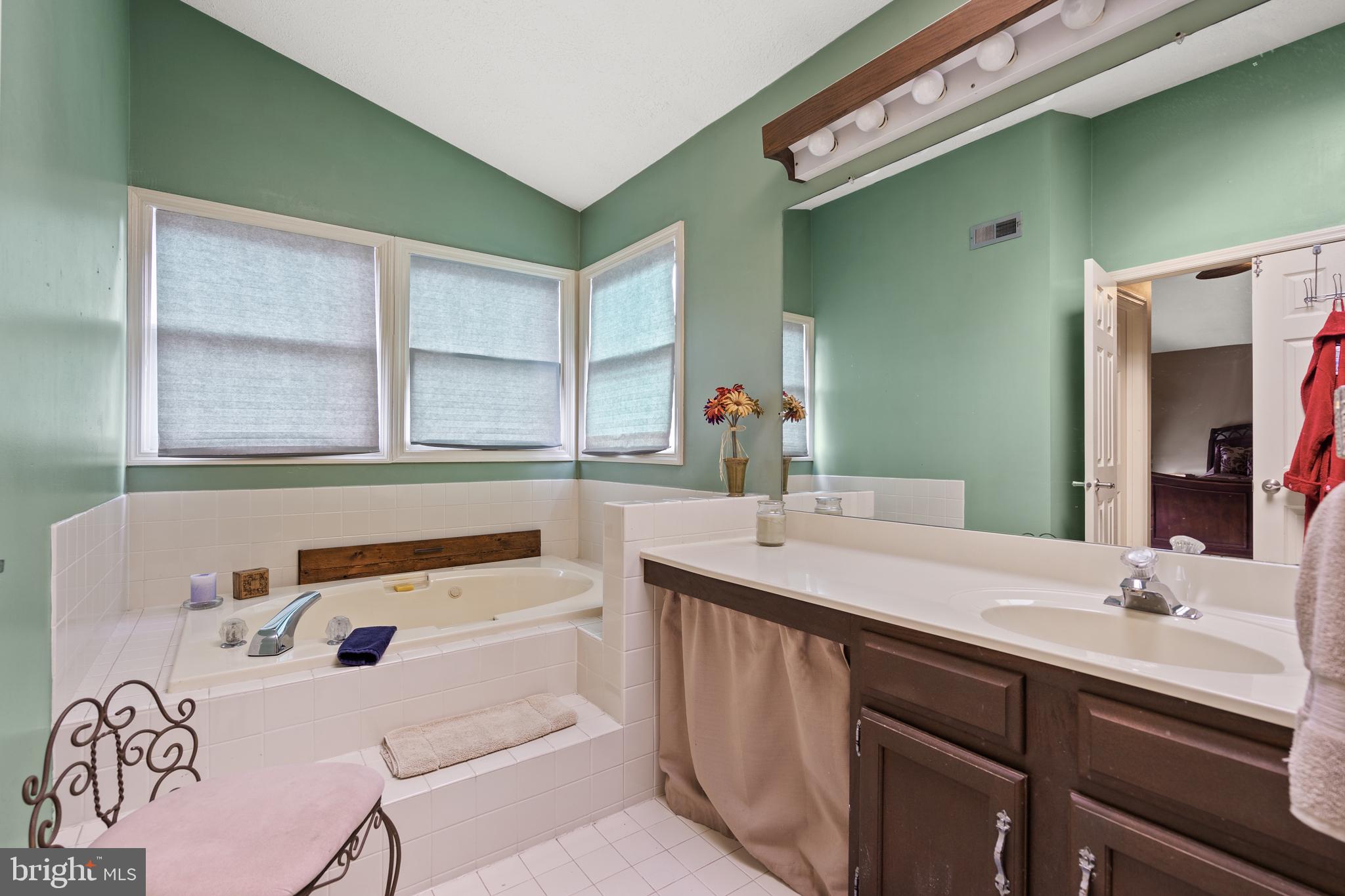 186 Aberdeen Road Williamstown, NJ 08094 - Photo 14 of 24