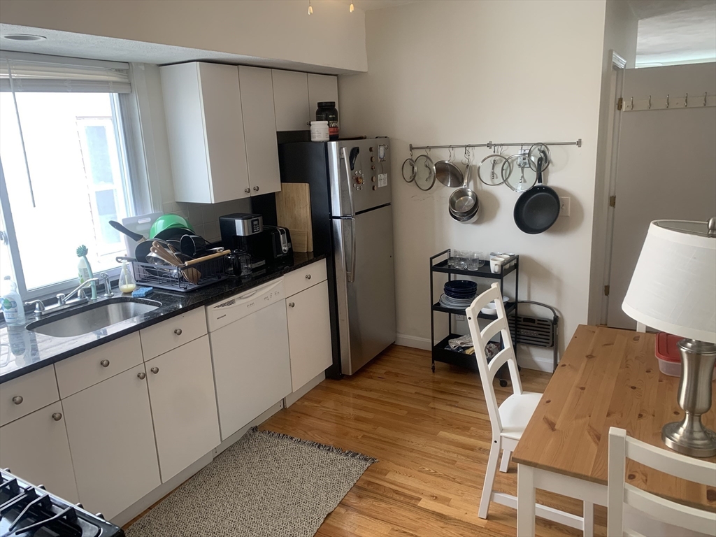 71 5th Street, Unit 3 Cambridge, MA 02141 - Photo 2 of 9