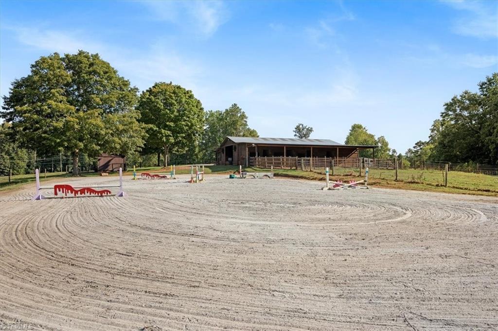 898 Grassy Creek Road Pinnacle, NC 27043 - Photo 3 of 50 Gallery Image 3