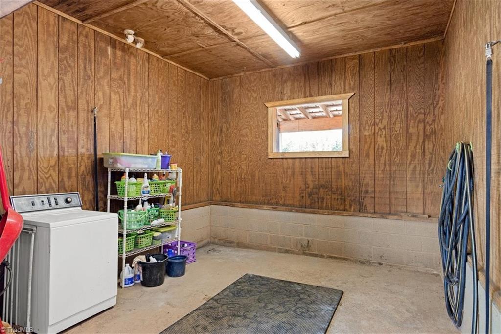 898 Grassy Creek Road Pinnacle, NC 27043 - Photo 6 of 50 Gallery Image 6
