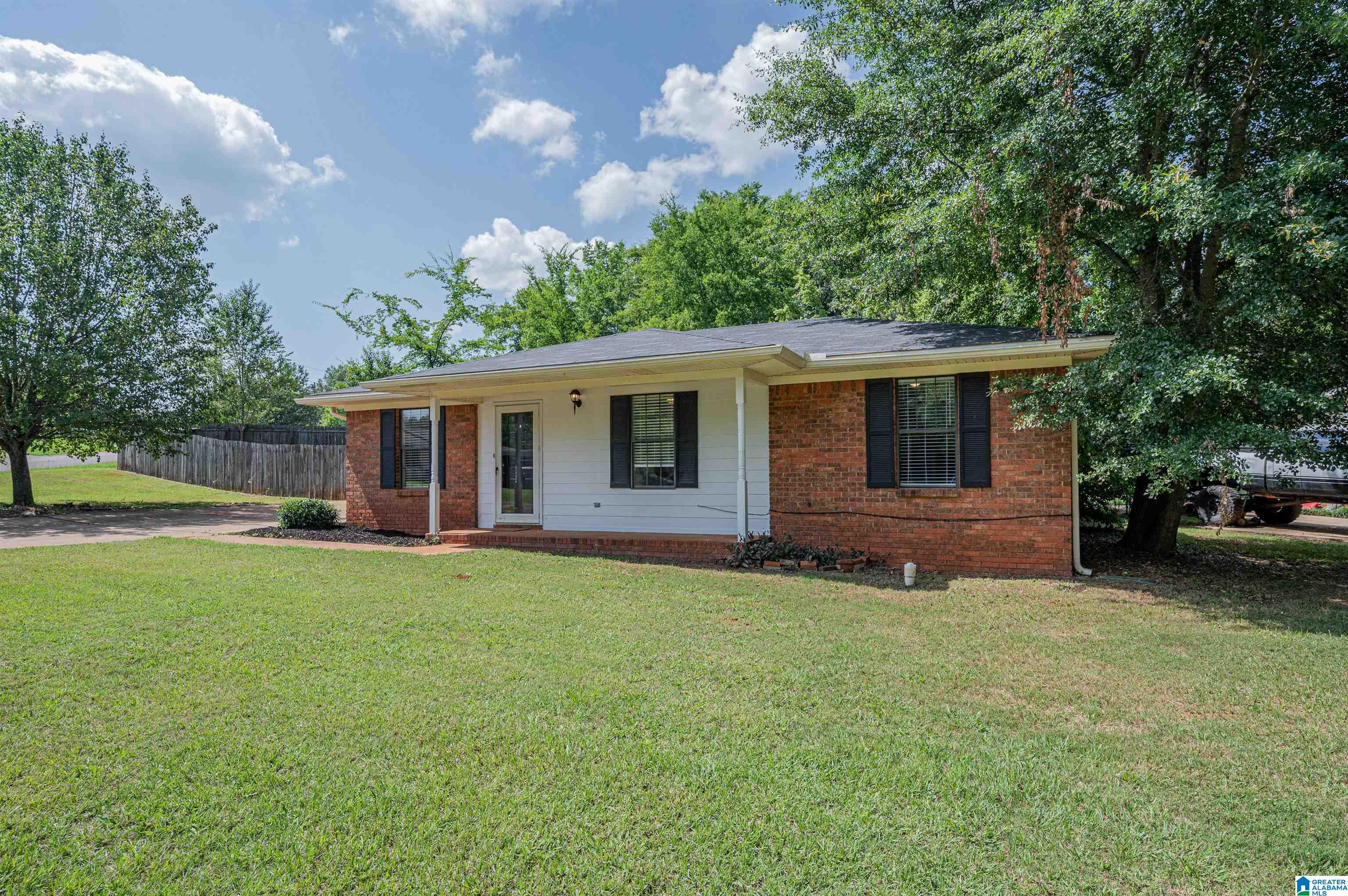 110 Oxford Road Montevallo, AL 35115 - Photo 2 of 30