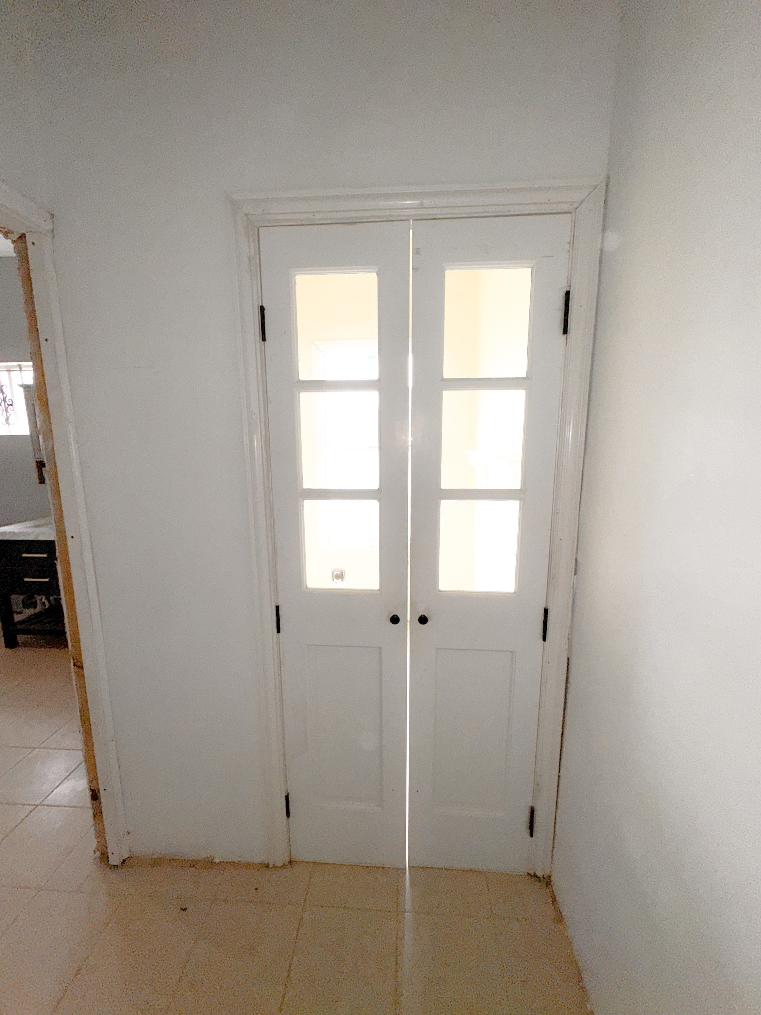 638 Kelly Lane Angleton, TX 77515 - Photo 17 of 21 a bathroom with a tub and shower