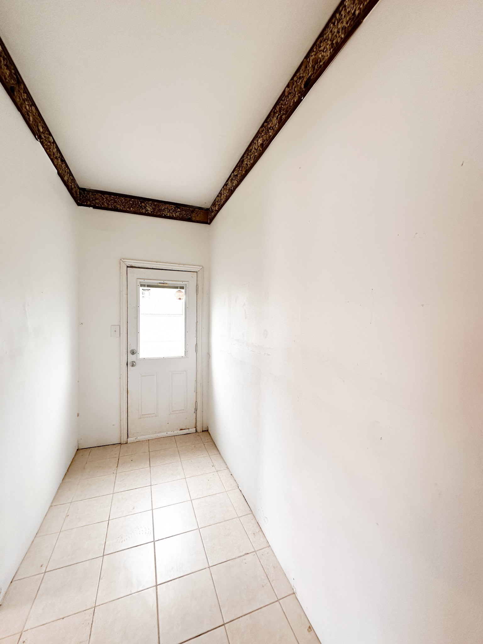 638 Kelly Lane Angleton, TX 77515 - Photo 19 of 21 a view of an empty room