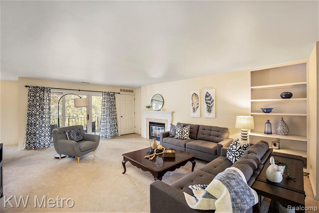 1695 Huntington Park, Unit D Rochester Hills, MI 48309 - Photo 3 of 24