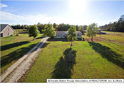 17990 Jack Allen Road Livingston, LA 70754 - Photo 2 of 10