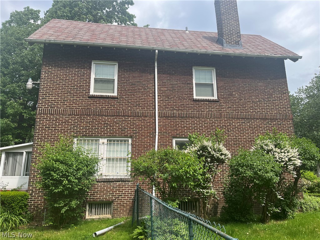 934 Herrick Road Cleveland, OH 44108 - Photo 2 of 9 View of side of property