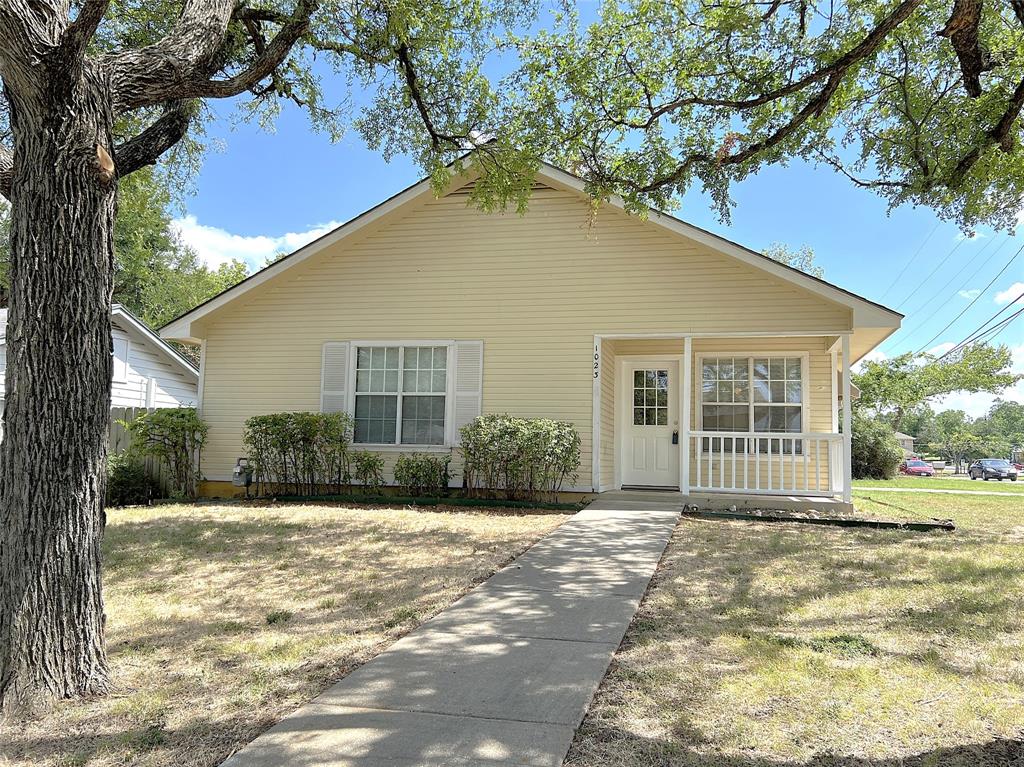 1023 Fannin Street Denton, TX 76201 - Photo 1 of 19