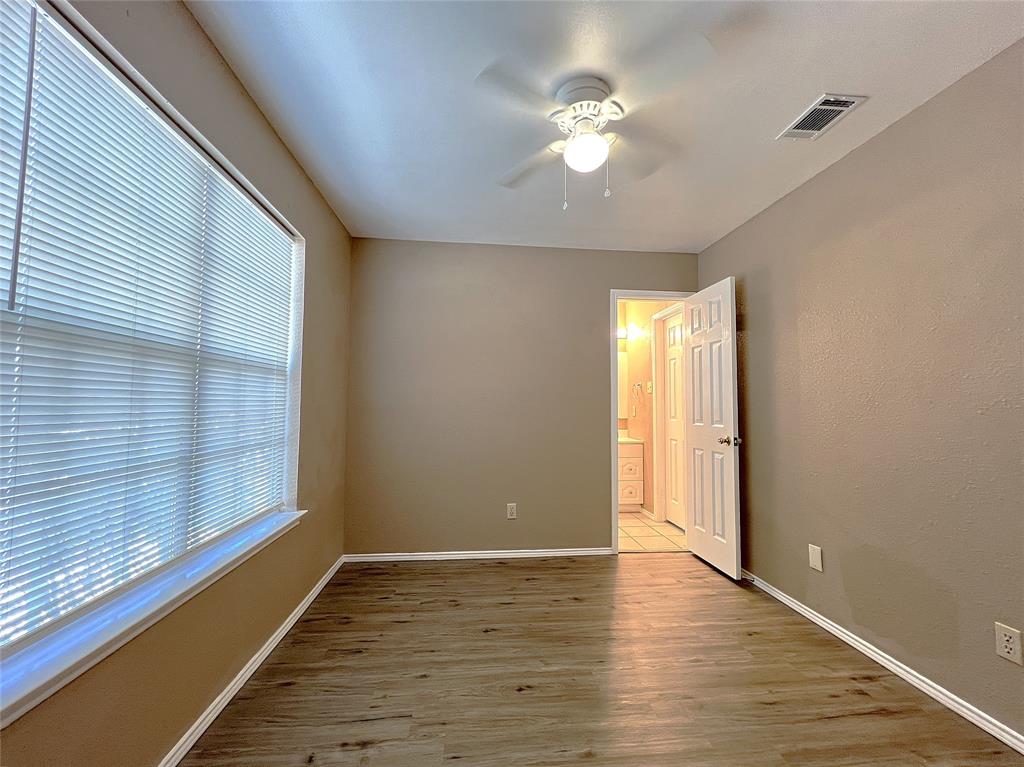 1023 Fannin Street Denton, TX 76201 - Photo 9 of 19