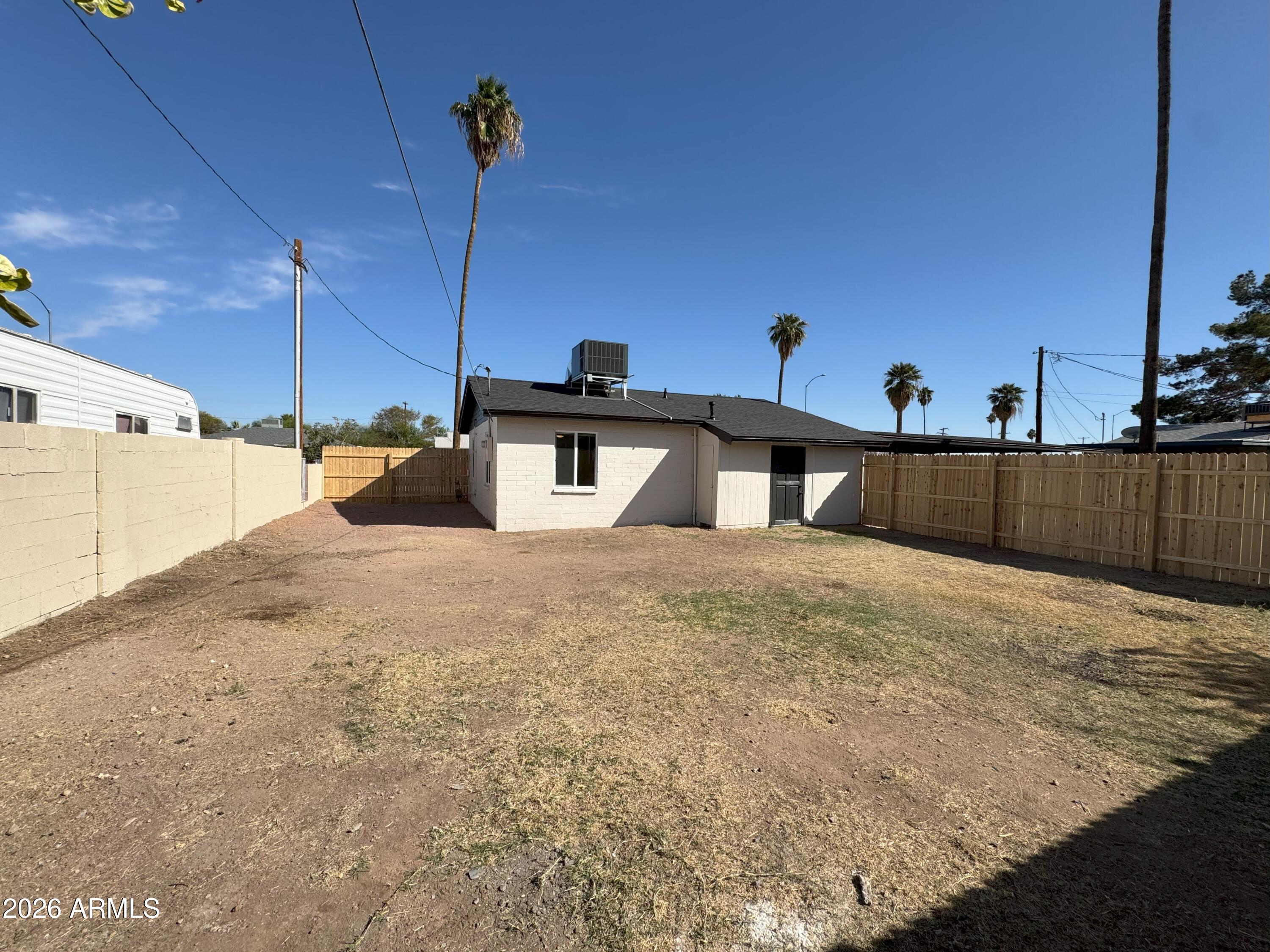 546 South Hobson Road, Unit A Mesa, AZ 85204 - Photo 8 of 28 IMG_8928