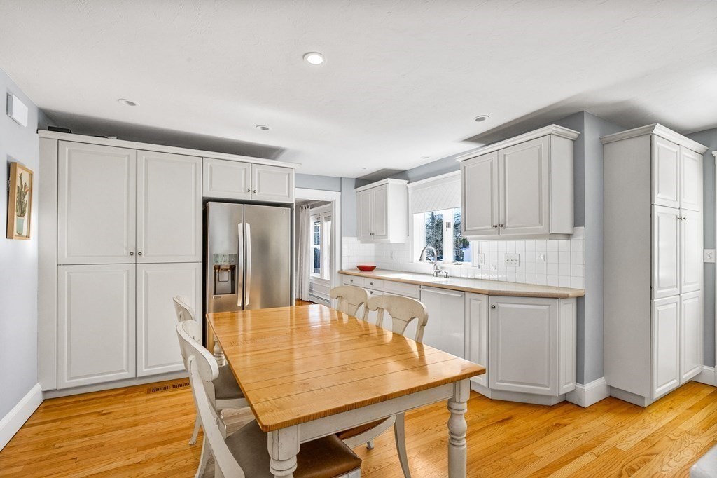 15 Norway Road Milton, MA 02186 - Photo 4 of 28 Gallery Image 4