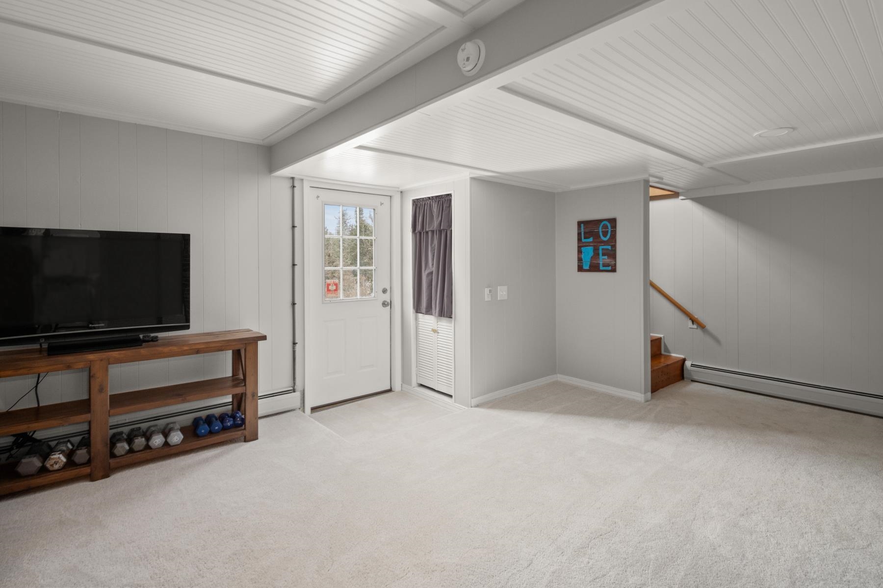 2436 Stagecoach Road Morristown, VT 05661 - Photo 21 of 27