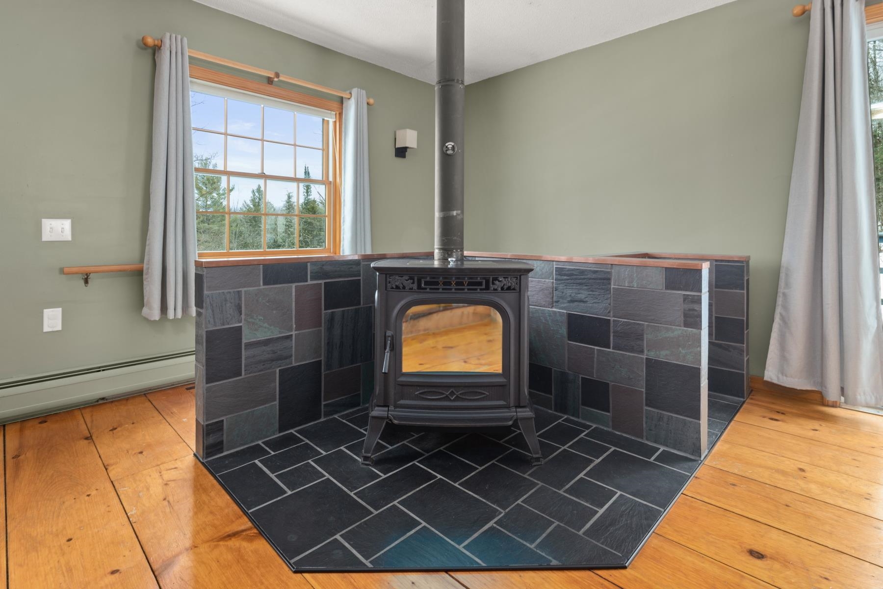 2436 Stagecoach Road Morristown, VT 05661 - Photo 8 of 27