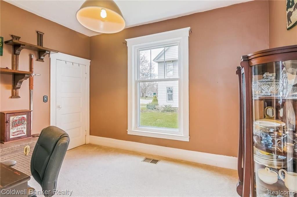 630 West University Drive Rochester, MI 48307 - Photo 12 of 32