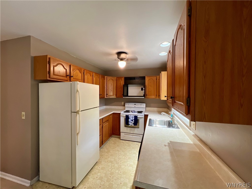 17 Prospect Street Hanover, NY 14062 - Photo 24 of 41 Lower Unit