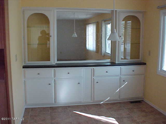 6001 West Rocking Cir Street Tucson, AZ 85713 - Photo 6 of 11 Gallery Image 6