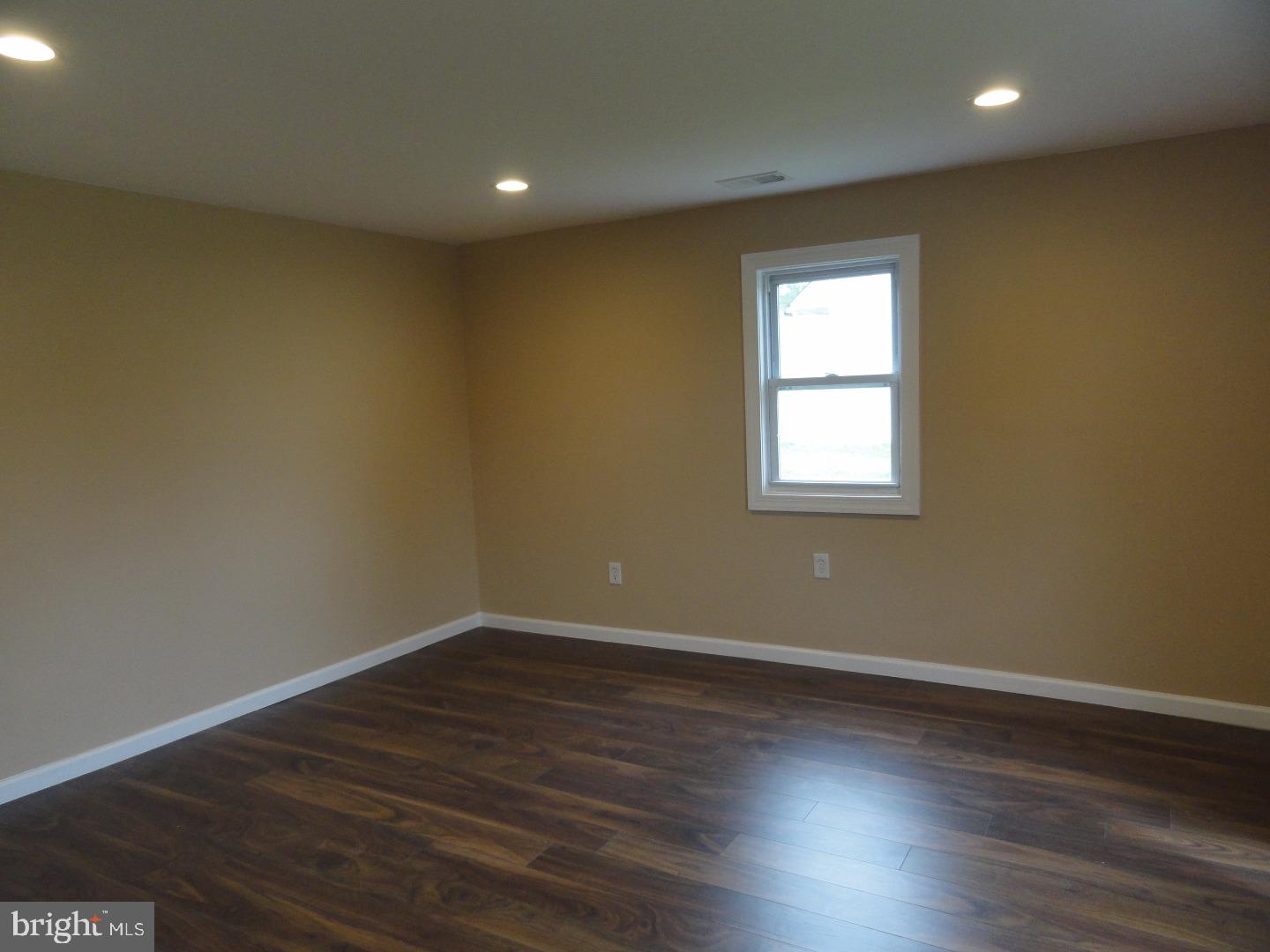 2804 Norcom Road Philadelphia, PA 19154 - Photo 14 of 19 Gallery Image 14