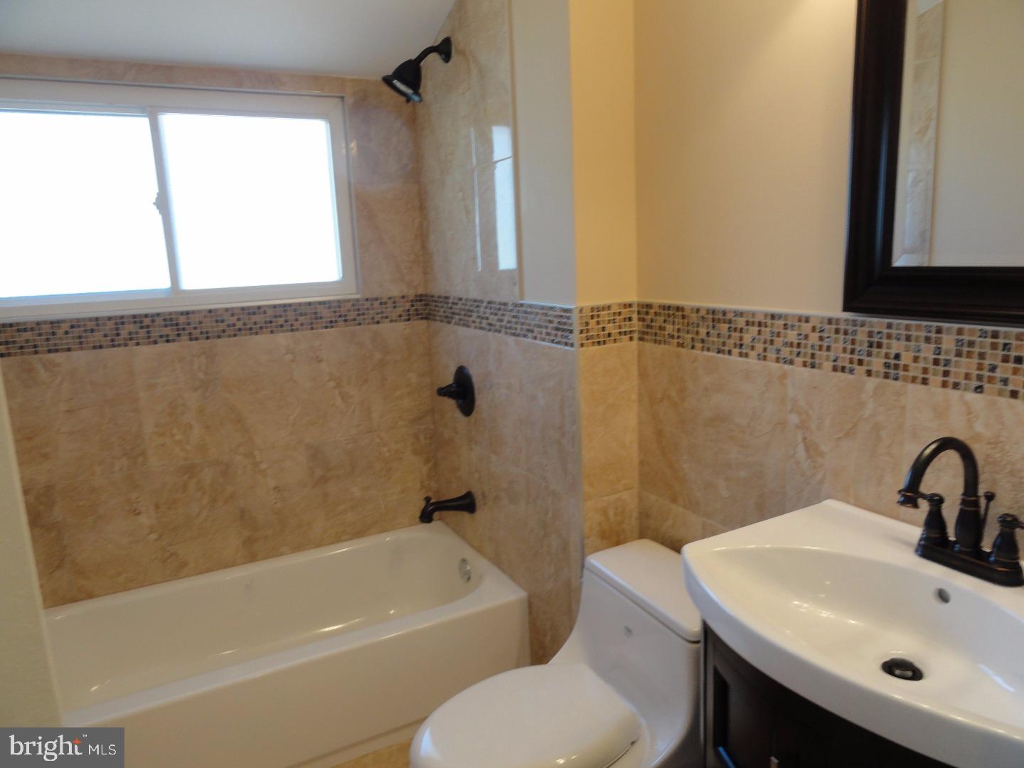 2804 Norcom Road Philadelphia, PA 19154 - Photo 16 of 19 Gallery Image 16