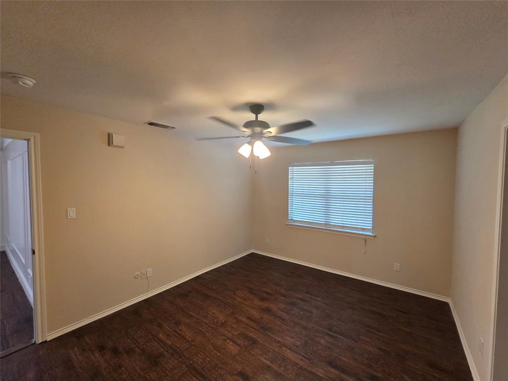 1507 Clover Hill Road Mansfield, TX 76063 - Photo 27 of 37