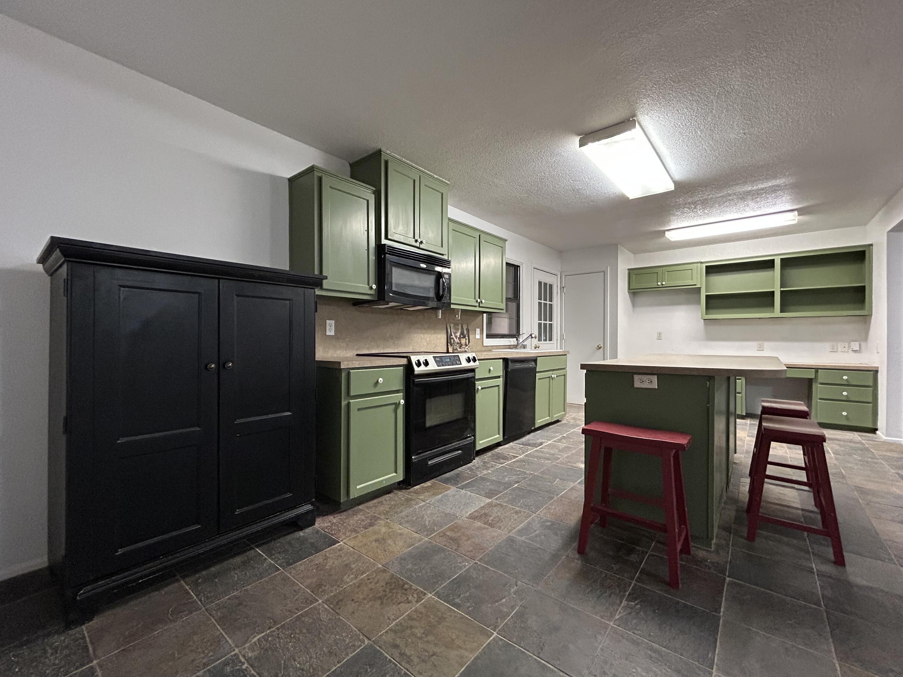 801 North 18th Street Lamesa, TX 79331 - Photo 6 of 15 IMG_3105