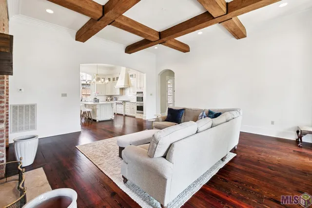 $1,495,000 | 9631 Myrtle Lane, Baton Rouge, LA 70810