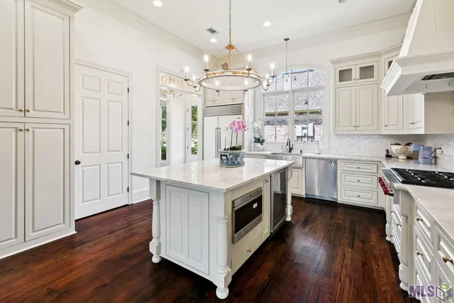 $1,495,000 | 9631 Myrtle Lane, Baton Rouge, LA 70810