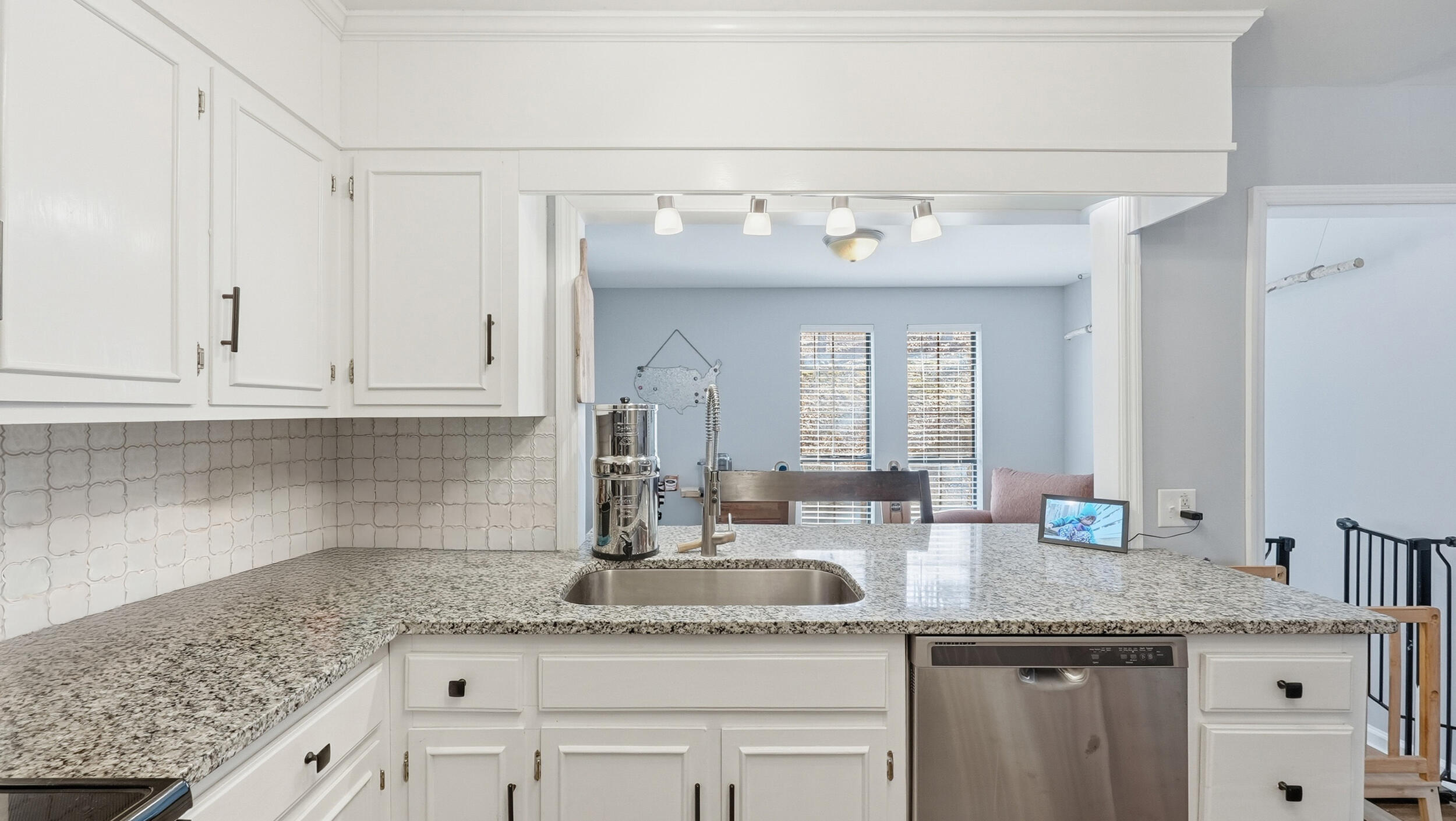 2502 Woodthrush Drive Chattanooga, TN 37421 - Photo 10 of 30 2502 Woodthrush Dr-10