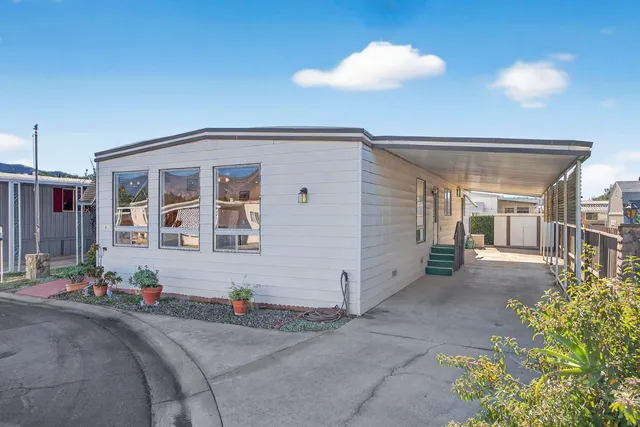 $289,000 | 161 La Plaza, Ojai, CA 93023