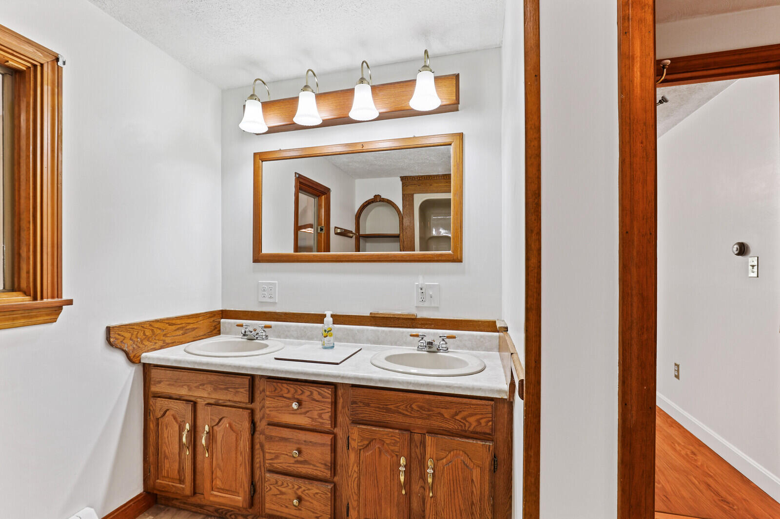 2144 Riverside Drive Vassalboro, ME 04989 - Photo 30 of 55 Full Bath