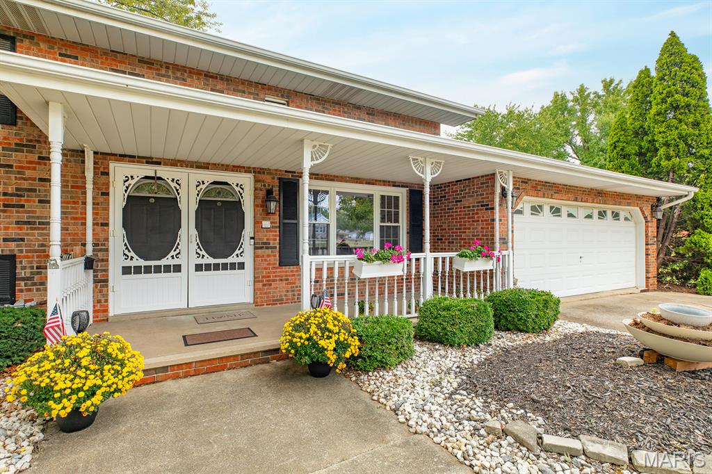 324 Old Bethalto Road Bethalto, IL 62010 - Photo 8 of 59 Gallery Image 8