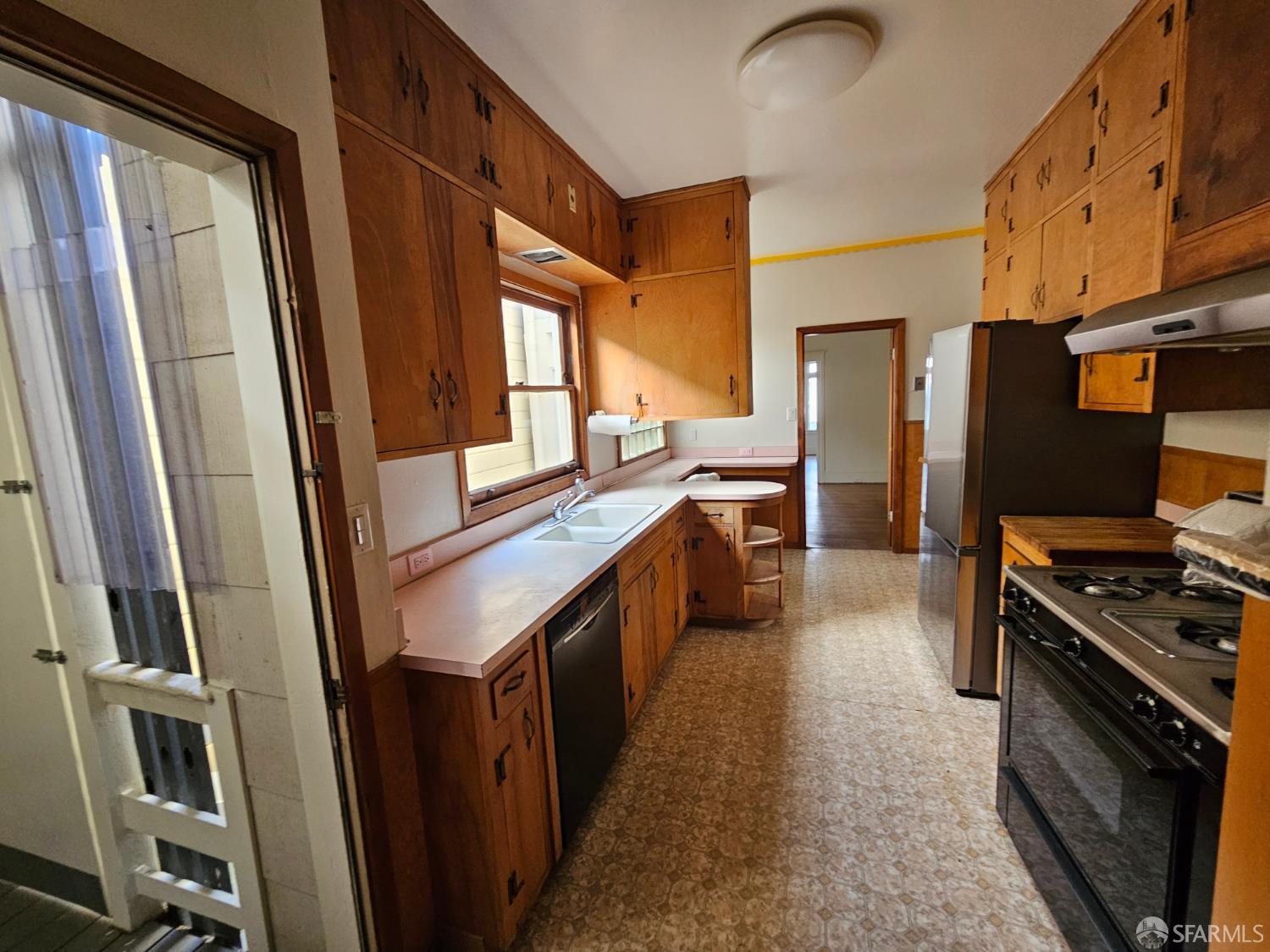 1362 25th Avenue San Francisco, CA 94122 - Photo 6 of 13