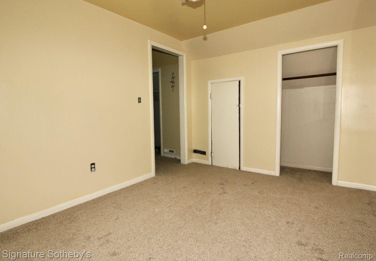 63 Cedar Lake Road Chelsea, MI 48118 - Photo 12 of 18 Gallery Image 12
