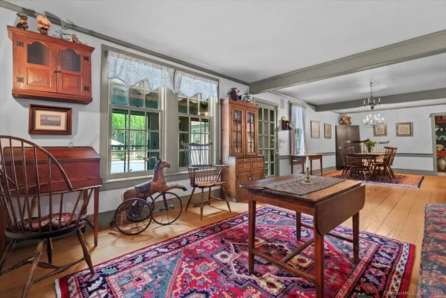 a view of a livingroom with furniture