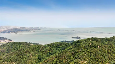 $2,500,000 | 70 Oxford Drive, San Rafael, CA 94903