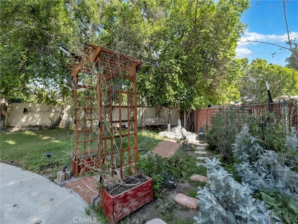 $5,500 | 10918 Reseda Boulevard, Porter Ranch, CA 91326