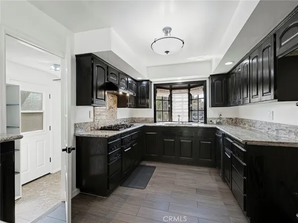 $5,500 | 10918 Reseda Boulevard, Porter Ranch, CA 91326