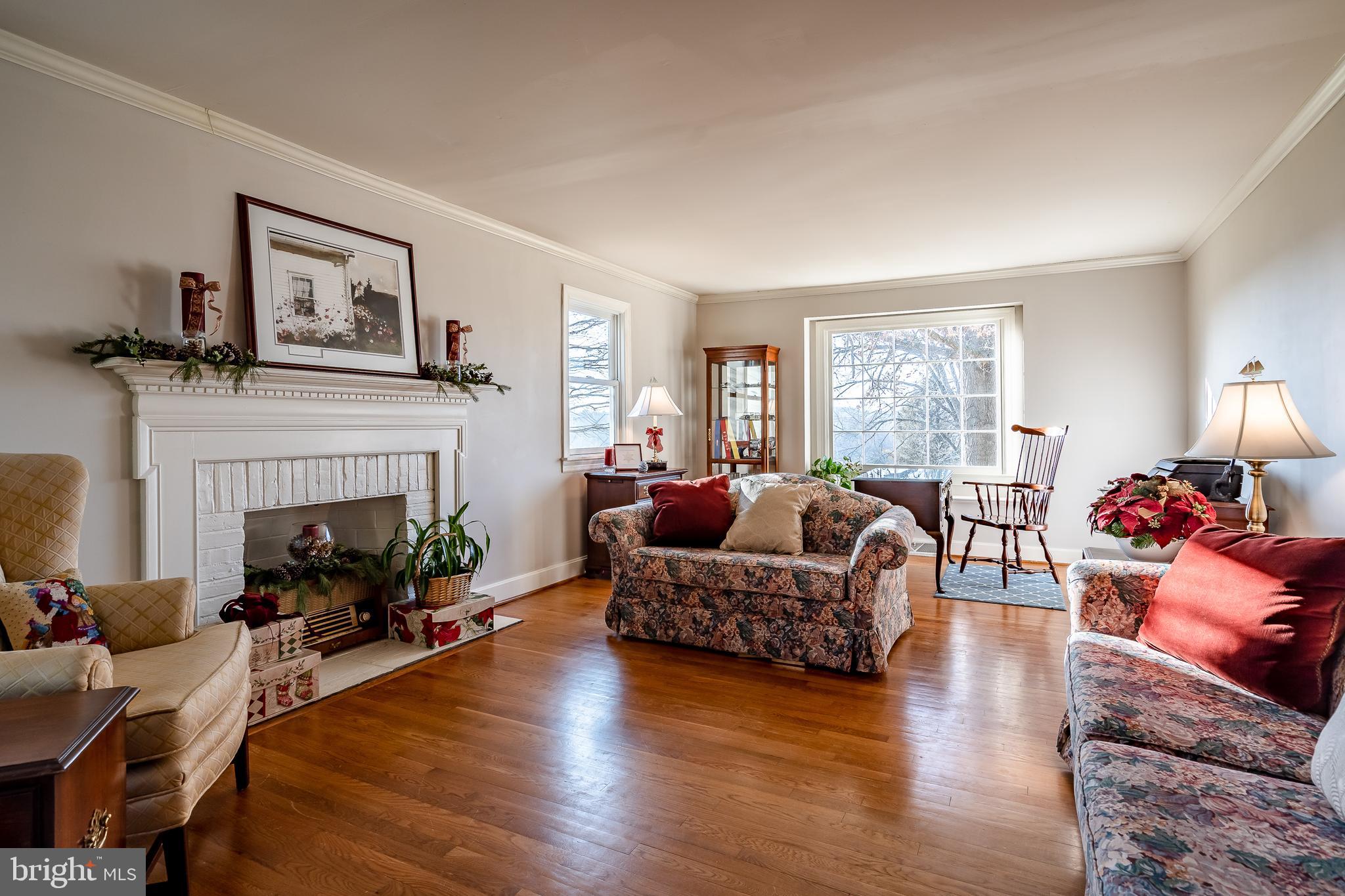 1111 Washington Ridge South West Chester, PA 19382 - Photo 6 of 33 Gallery Image 6