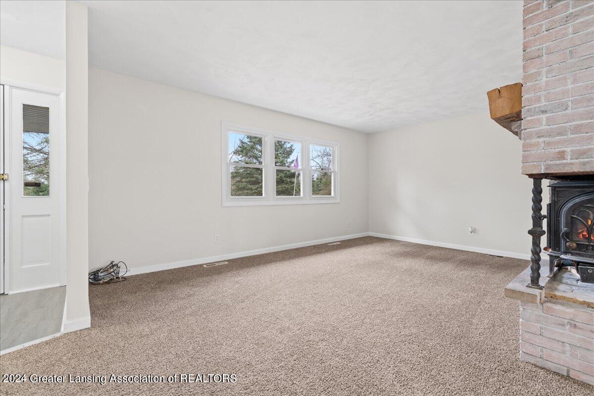 1480 Haslett Road Williamston, MI 48895 - Photo 18 of 56 35-Media Jett-34
