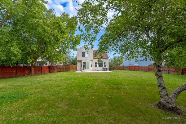 $3,200 | 2316 Periwinkle Court, Naperville, IL 60540