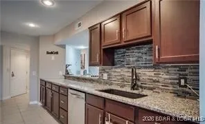 $279,000 | 33 Crow Court, Unit 2E, Lake Ozark, MO 65049