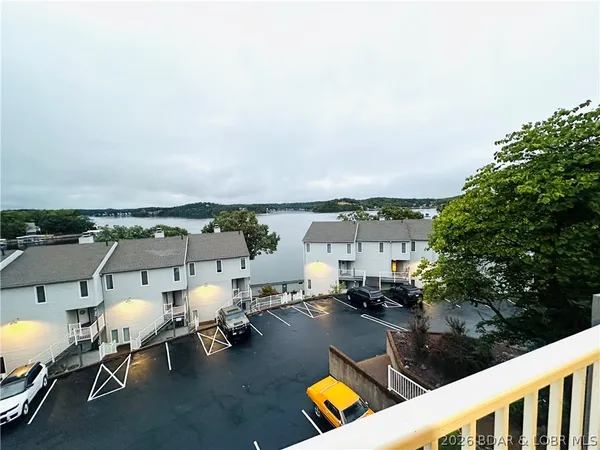 $275,000 | 33 Crow Court, Unit 2E, Lake Ozark, MO 65049