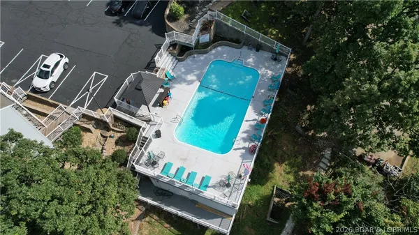 $275,000 | 33 Crow Court, Unit 2E, Lake Ozark, MO 65049