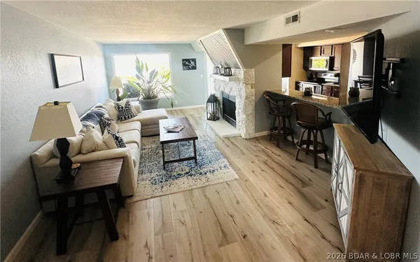 $275,000 | 33 Crow Court, Unit 2E, Lake Ozark, MO 65049