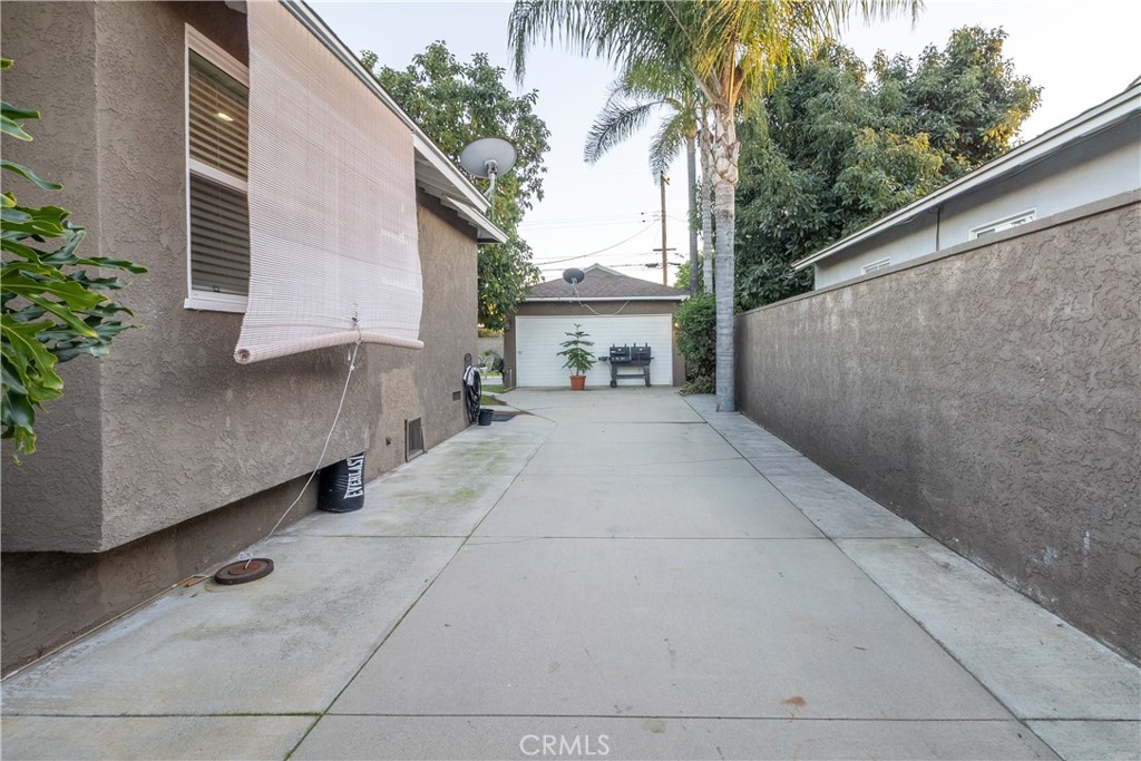 820 West Griswold Road Covina, CA 91722 - Photo 32 of 34 RV/BOAT POTENTIAL