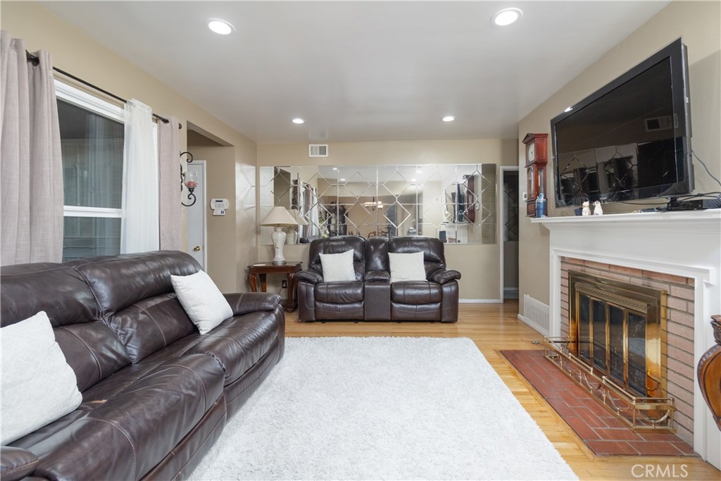 820 West Griswold Road Covina, CA 91722 - Photo 8 of 34